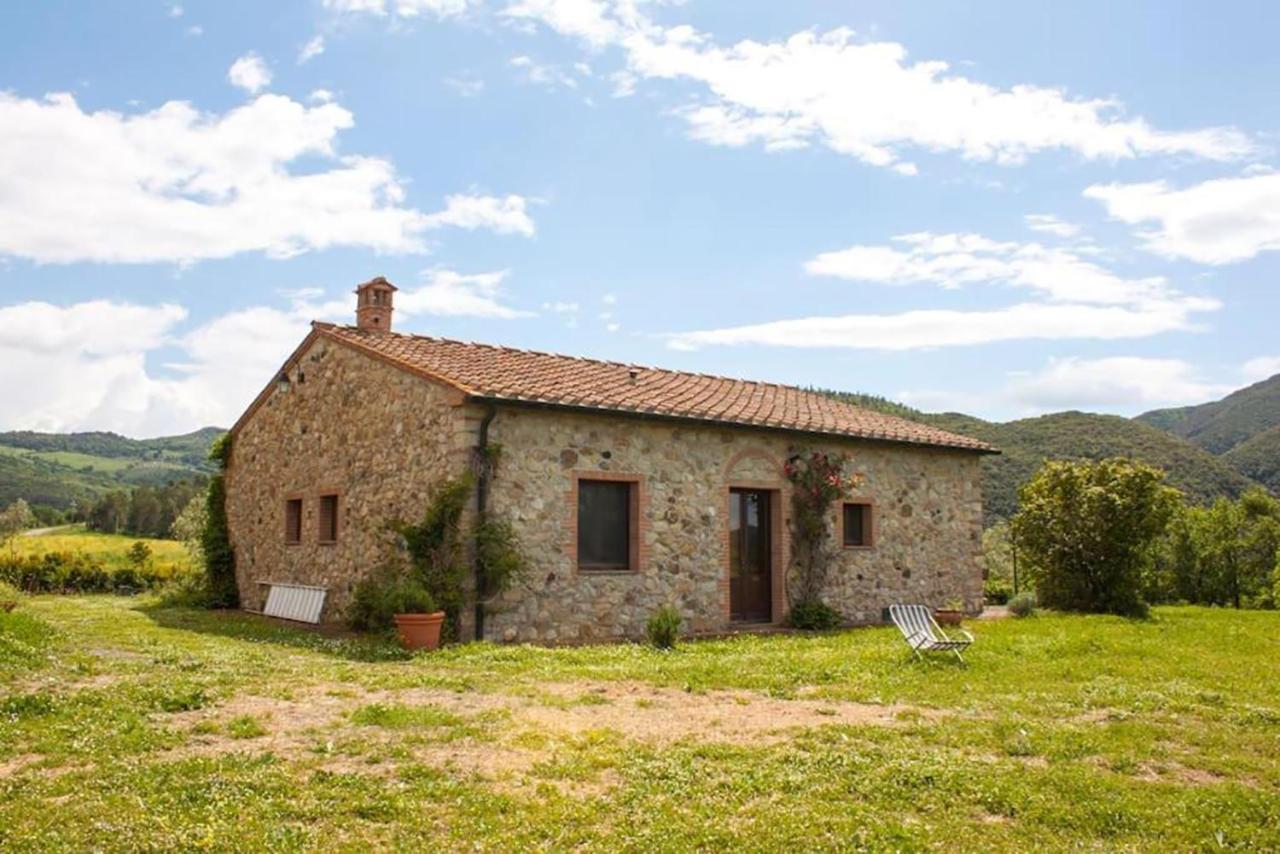Agriturismo Fattoria Di Statiano Pomarance Luaran gambar
