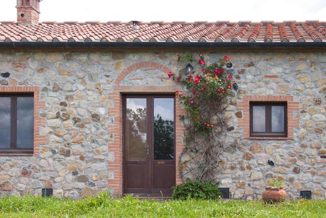 Agriturismo Fattoria Di Statiano Pomarance Luaran gambar
