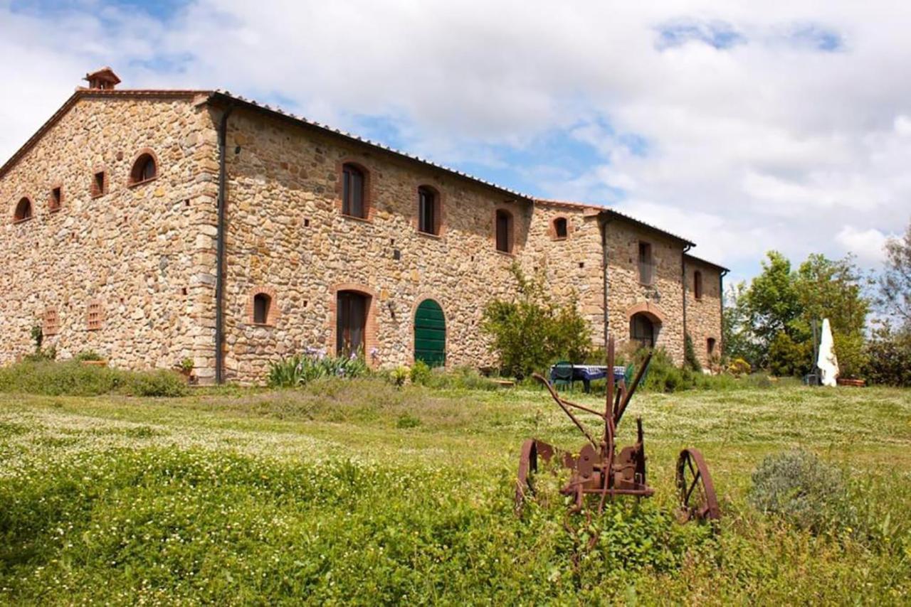 Agriturismo Fattoria Di Statiano Pomarance Luaran gambar